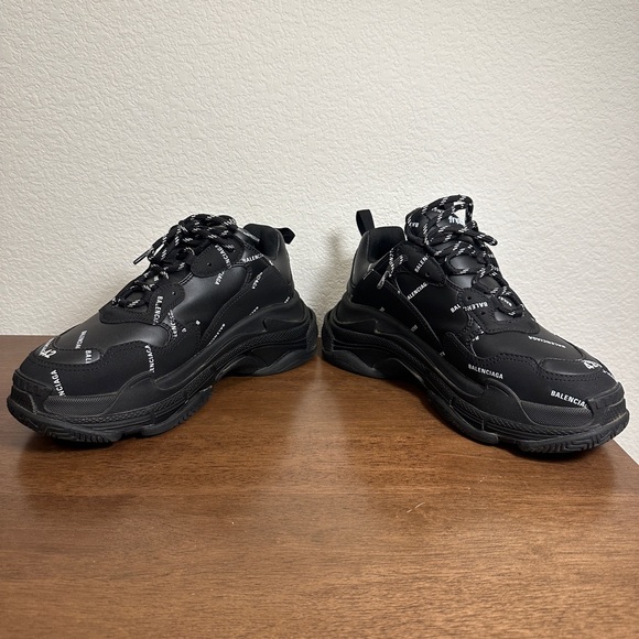 Balenciaga Triple S Sneakers - Picture 8 of 9